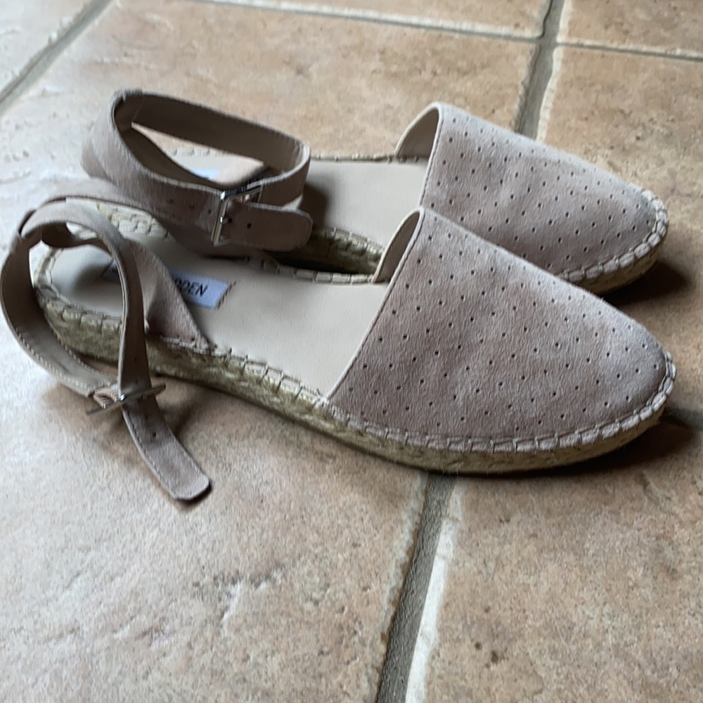 Steve Madden espadrille shoe